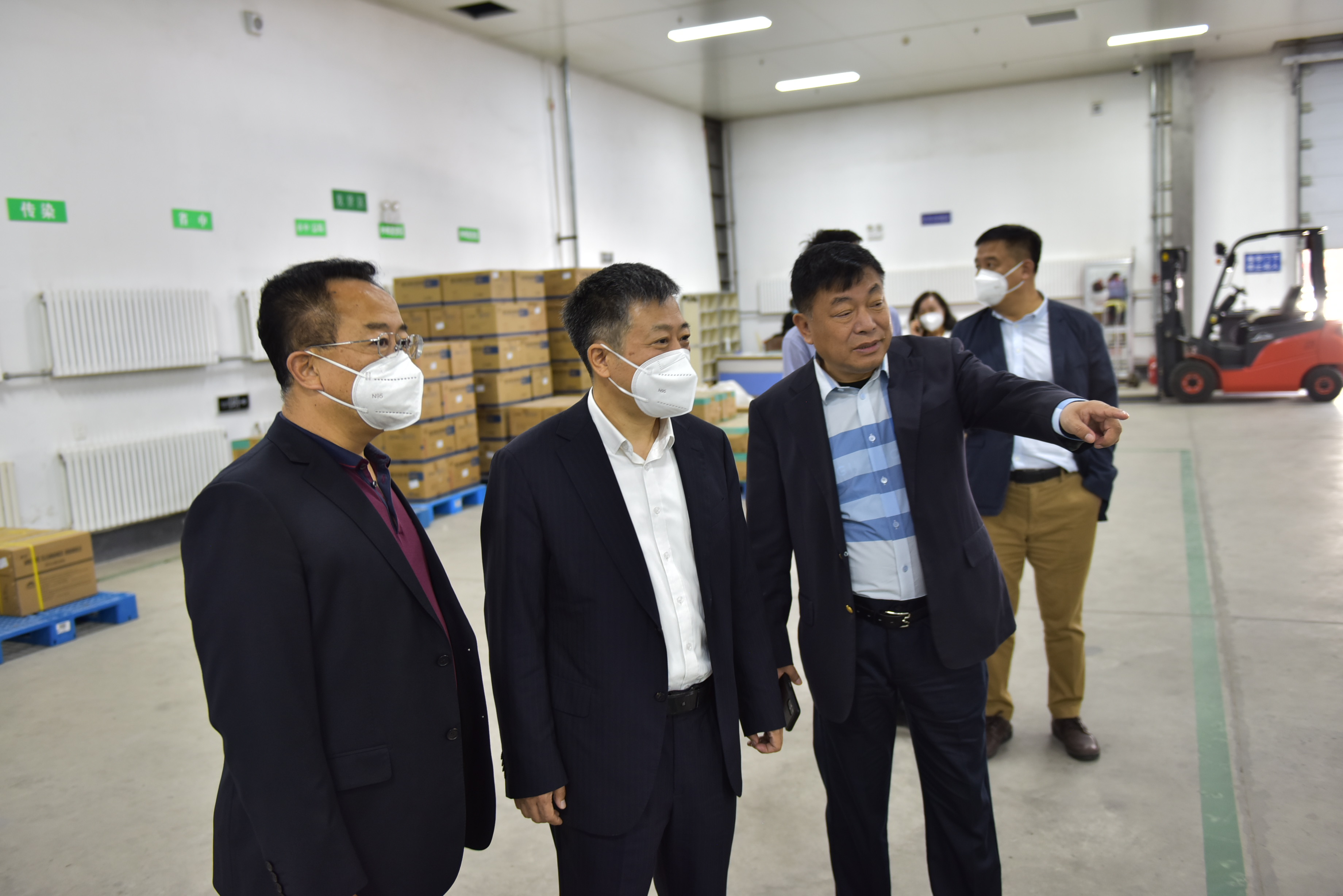 長春市外事辦公室薛春志主任一行到吉林北藥集團參觀調(diào)研